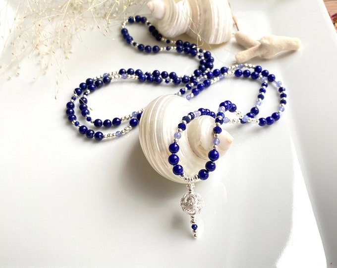 Mala made of lapis lazuli (A), decorated with silver and tanzanite (A), end bead made of silver, delicate prayer beads, meditation beads