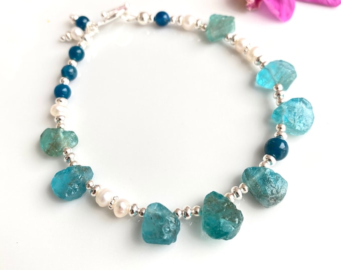 Bracelet made of raw apatite, blue apatite, freshwater pearls and silver, statement jewelry, yoga jewelry, boho jewelry