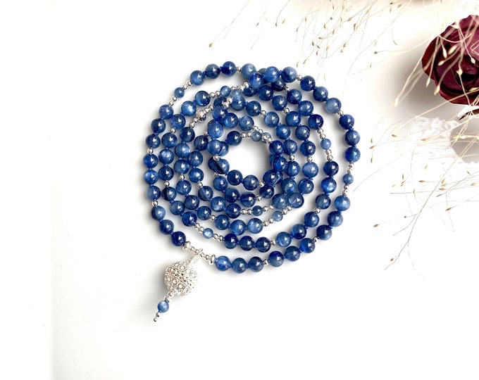 Mala made of Disthen blue, kyanite, decorated with silver, noble prayer chain “Completion of life’s task”