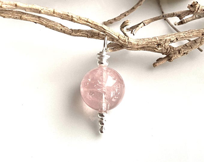 Pendant made of rose quartz A and silver, simple and timeless, small gift made of healing stones, yoga jewelry, jewelry with chakra crystals