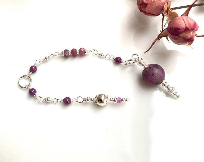Pendulum made of ruby and sterling silver, radiesthesia