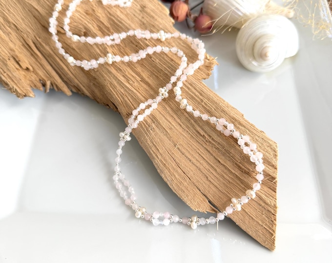 Tantric Mala Kette aus Rosenquarz, Süßwasserperlen, weißem Labradorit und Silber Sterling "Herz und Weisheit"