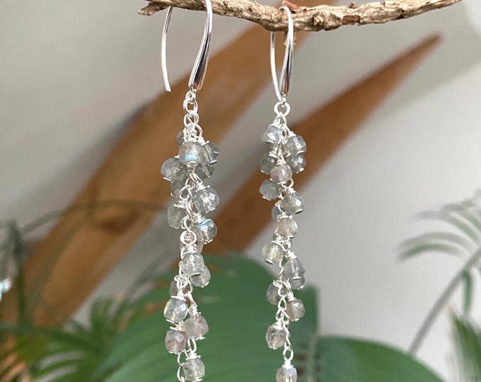 Drop earrings made of dark labradorite and sterling silver, slim cluster earrings, cube-shaped pearls carefully wrapped on silver