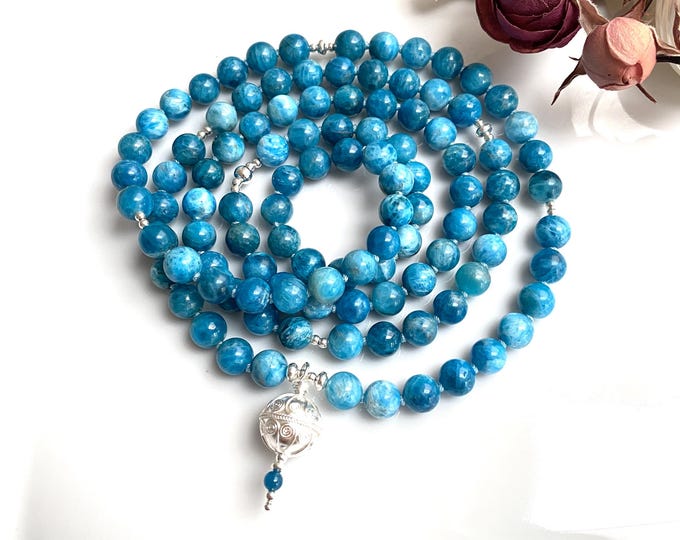Blue Apatite Mala Necklace, decorated with silver, guru bead silver, meditation necklace with 8 mm beads