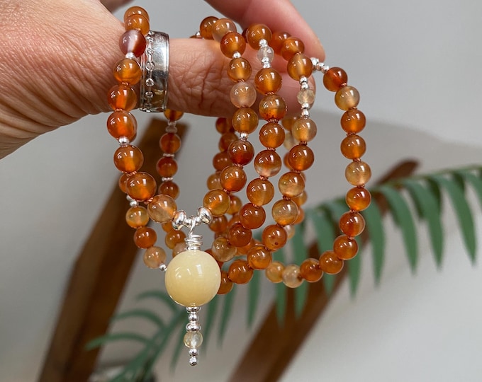 Mala necklace made of carnelian 6 mm with silver, guru bead orange calcite, prayer beads with chakra crystals, yoga, gift for Zen seekers