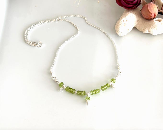 Short necklace made of peridot and sterling silver, sparkling gift for women, jewelry with chakra crystals
