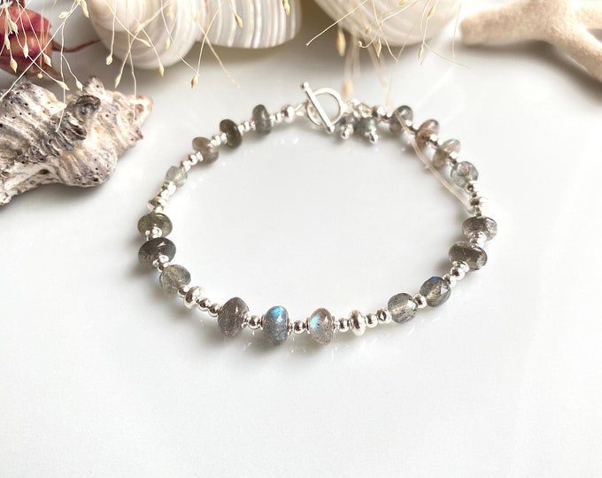 Labradorite (AAA) and silver (925) bracelet, casual, asymmetrical, gift for women