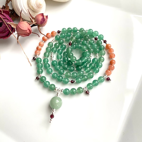 Mala made of green aventurine and sunstone, decorated with garnet and silver sterling, extraordinary prayer chain made of 108 beads