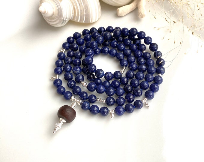 Mala made of sodalite 7 mm, decorated with silver, final bead Bodhi - bead, prayer beads "Courage and Truth"
