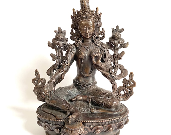 Grüne Tara, Kupfer - Statue aus Nepal, handgefertigt, 22 cm hoch