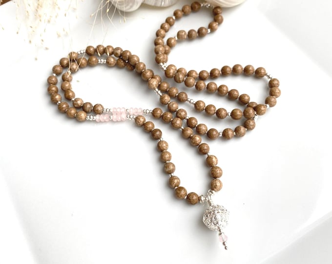 Mala made of aragonite, decorated with morganite and sterling silver, end bead made of silver, noble prayer beads made of healing stones, relief and growth