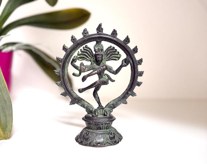 Shiva Nataraj, Figur aus Messing mit dunkler Patina, hergestellt in Indien, tanzender Lord Shiva, Yoga-Statue