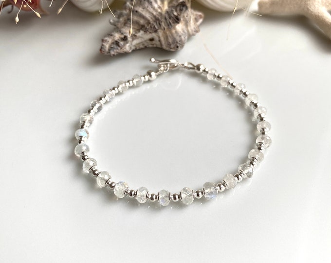 White labradorite and silver (925) bracelet, shimmering gift for women