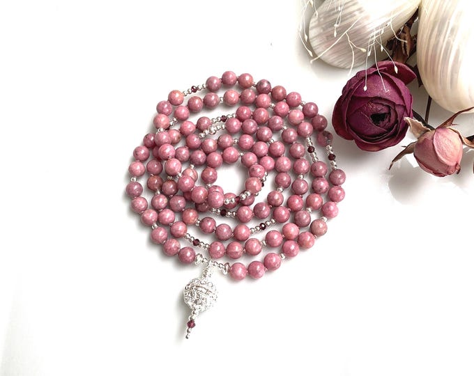 Rhodonite mala, decorated with sterling silver (925) and violet garnet, silver end bead, prayer beads with 108 beads, yoga jewelry