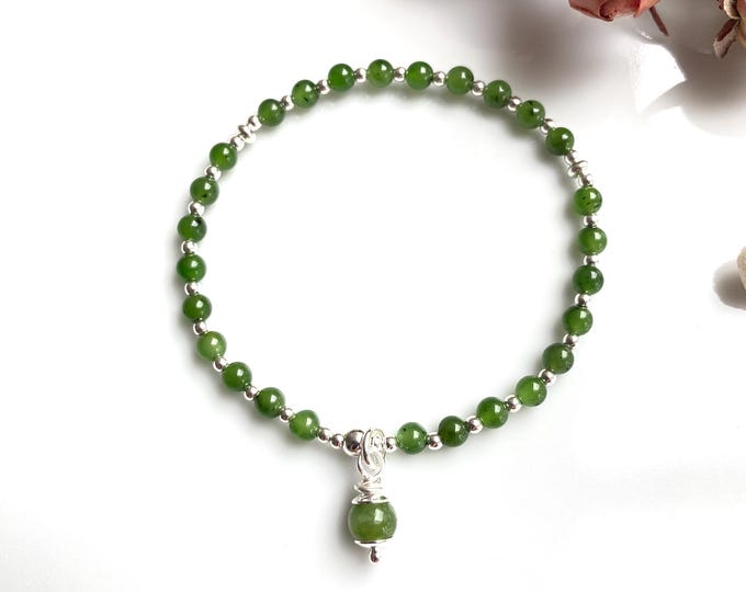 Mini Mala bracelet made of nephrite, with silver, nephrite bead, yoga jewelry with 27 beads