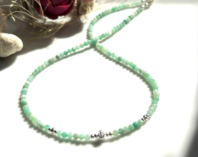 Emerald choker with sterling silver (925), short, delicate emerald necklace, gift for jewelry lovers