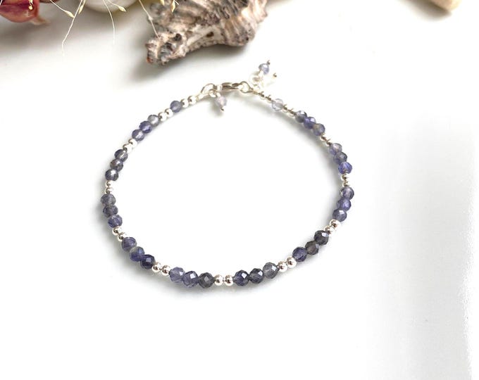 Bracelet made of iolite and silver, delicate and adjustable in length, for jewelry enthusiasts with chakra crystals