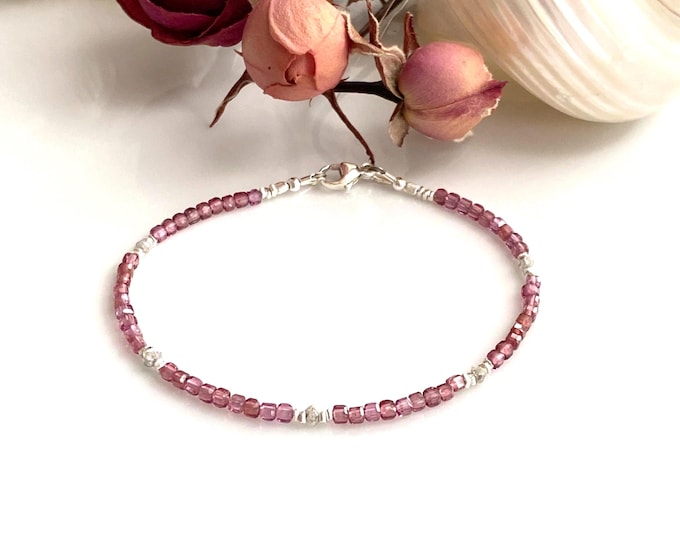 Delicate bracelet made of rough diamonds, pink garnet and silver, gift for women and jewelry enthusiasts, yoga jewelry with chakra crystals