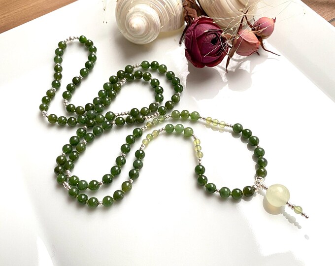 Mala necklace made of nephrite (jade), decorated with silver sterling (925) and serpentine, serpentine bead, yoga jewelry