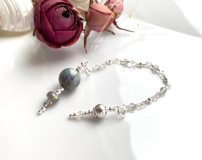 Pendulum made of dark labradorite and sterling silver, radiesthesia