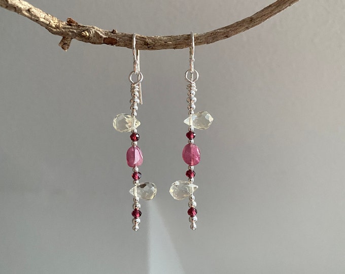 Earrings in tourmaline pink, lime quartz, garnet and silver sterling