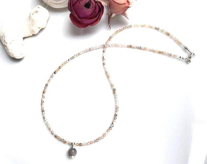 Moonstone choker, short necklace with sterling silver, gift for women, necklace for jewelry enthusiasts made of healing stones