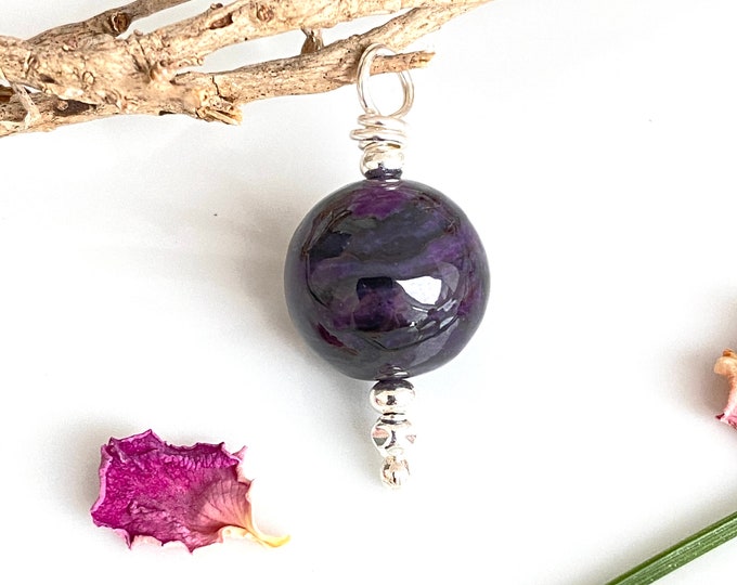 Pendant made of sugilite and silver (925), noble, simple and valuable
