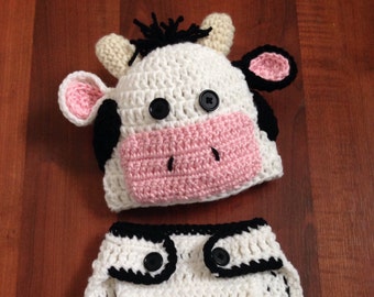 Cow Hat and Diaper Cover, Cow outfit, Holstein Cow Costume, Friesian Cow Costume, Newborn photo shoot, farm photo props, black and white cow