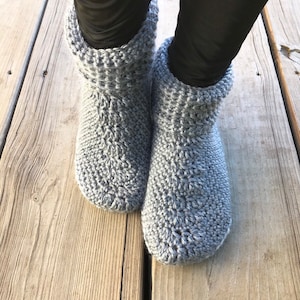 Slippers, womens slip ons, soft slippers, house shoes, house slippers, womens slippers, birthday gift, crochet slippers, gift for mom
