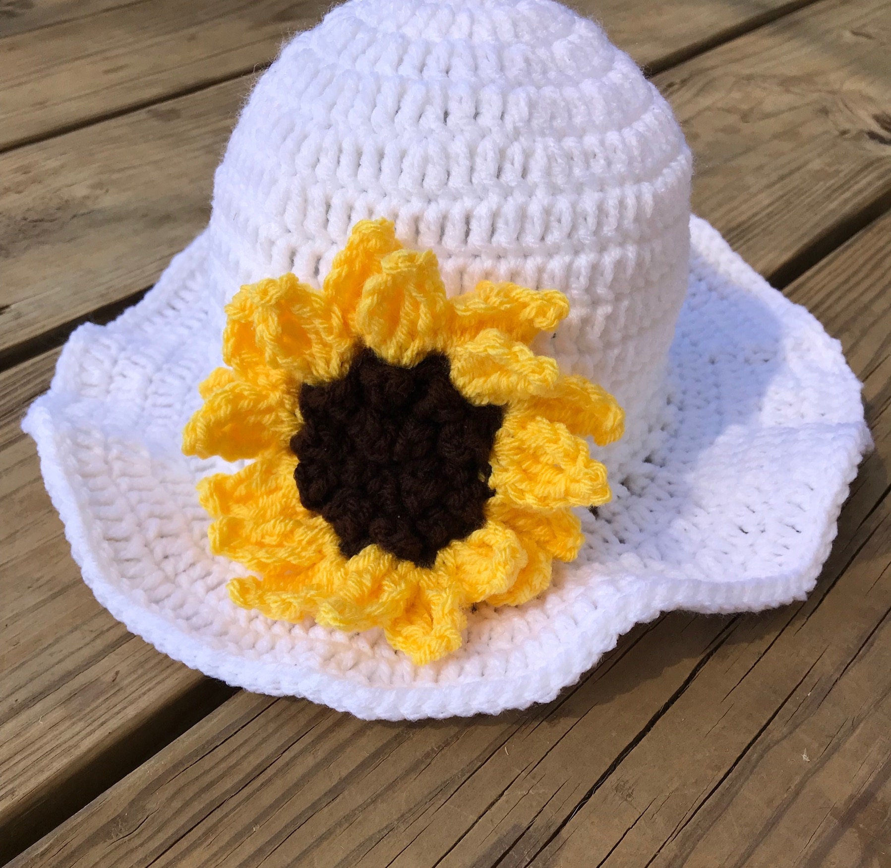 Crochet Sunflower Sun Hat: Breathable Floral Beach Hat