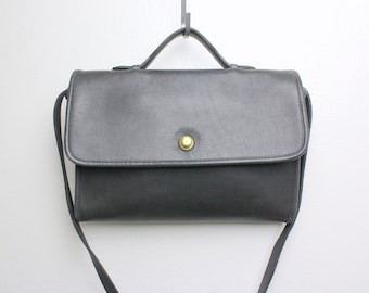 Czarna aktówka / kopertówka / torba kurierska Vintage Coach - 2043 - wyprodukowana w USA - torebka typu crossbody z uchwytem na ramię i do noszenia w dłoni, miękka skóra