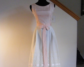 Vintage 1960s 60s Dress / Party Prom Formal Dress / Pink Ivory Swiss Dot Chiffon Taffeta Sleeveless Full Length Maxi Dress Embroidery S - XS