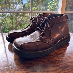 Frye Black Suede Chukka Boots with Red Laces Men main image 3