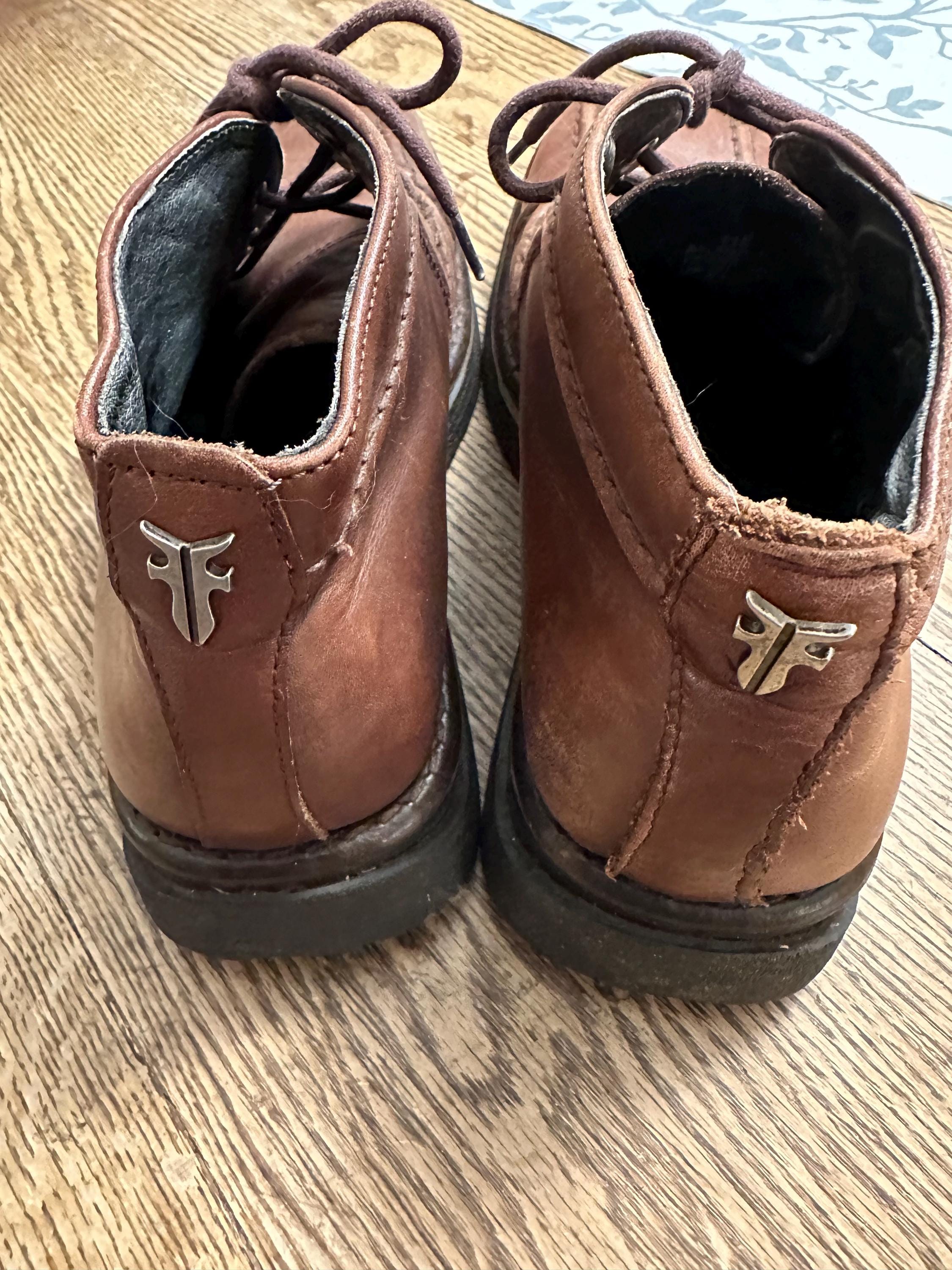 Frye Brown Leather Chukka Boots: Men
