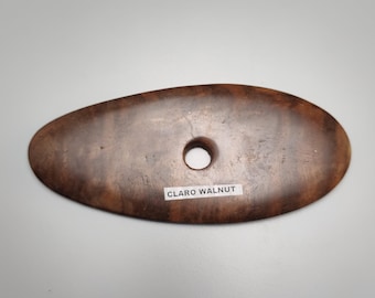 Costilla ovalada de cerámica de madera de nogal Claro