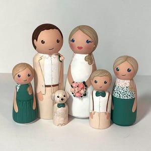 Wedding Cake Topper with Child//Ring Bearer,Flower Girl, Son, Daughter//Personalizd Bride and Groom Peg Doll Family//Custom Gift for Couple