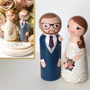 Wedding Cake Topper//Peg Doll Cake Topper//Personalized Bride and Groom//Rustic Wedding Decor//Boho Wedding Decor//Hand Painted Cake Toppers