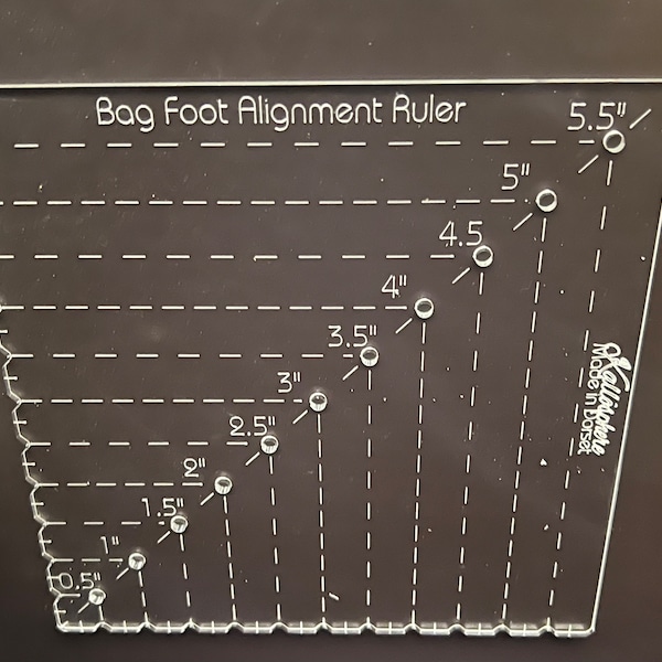 A bag foot alignment/placement template