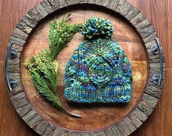 Rasta Leaves hat knitting PATTERN, knit hat pattern, knit pattern, chunky beanie pattern, hat pattern, pom-pom hat, instant download pdf