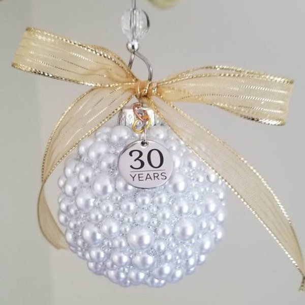 Adorno navideño de cristal hecho a mano con perlas para el 30.° aniversario. Racimo de perlas. Regalo navideño para ella. Boda número 30. ENVÍO PRIORITARIO GRATUITO