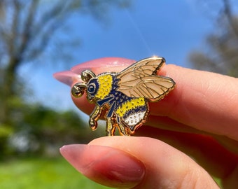 Pin esmaltado de abeja / Ideas de regalo de abejas / Pin de abejorro / Accesorios de abejas / Amantes de las abejas / Salvemos a las abejas