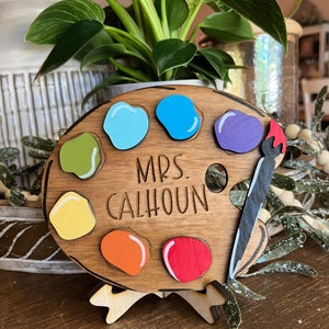 The Teacher Gift, 3D paint pallet cut name sign classroom decor- teacher graduation gift Elementary school- back to school