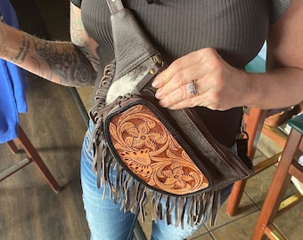 SALE Gürteltasche, Gürteltasche, Gürteltasche, Kuhfell, echt Leder, Western Gürteltasche, Fransen, Gürteltasche mit Blumenmuster, Cow Girl Tasche