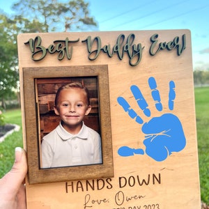 DAD - ships fast  Father&#39;s Day Gift, Father&#39;s Day Wooden Sign, DIY Handprint Sign, Gifts for dad, Handprint Sign, Gifts for Grandpa