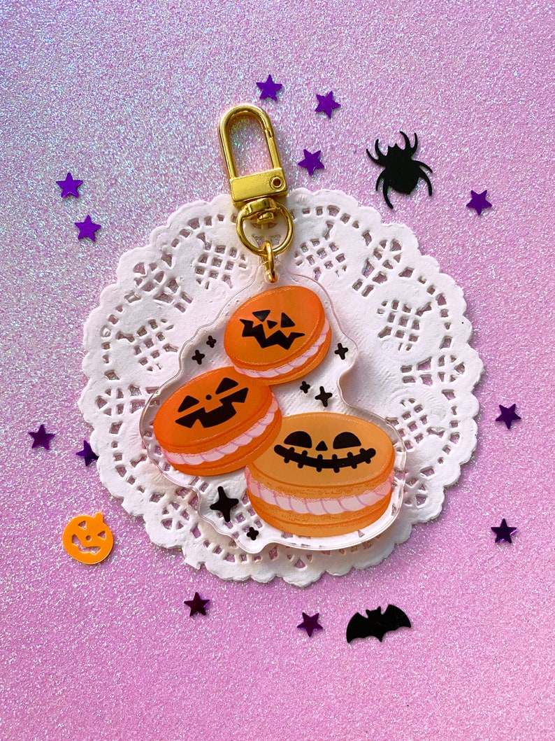 HALLOWEEN TEA PARTY 2.5 acrylic keychains Pumpkin Macarons