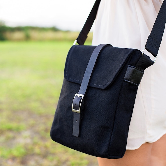 black crossbody satchel
