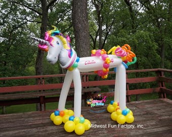 Palloncino a forma di testa di unicorno arcobaleno: decorazione magica per feste, in lamina da 32"
