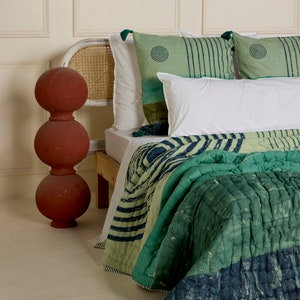 Handmade Cotton Quilt: Queen/King Block Print Bedding Set