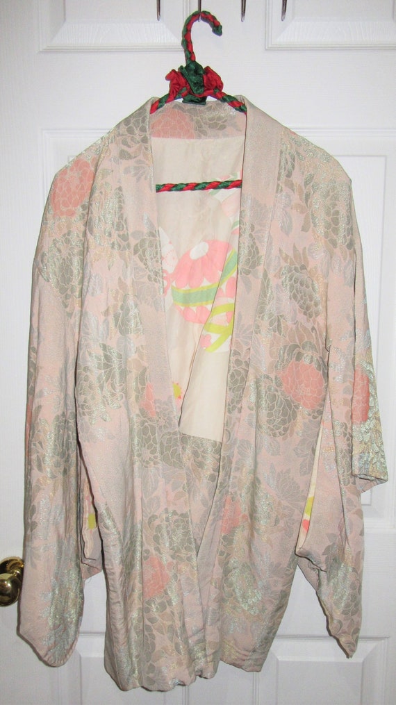 SALE  Retro/Vintage(?) Japanese Pink Floral Spring