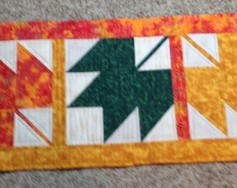 Maple Leaf Table Runner